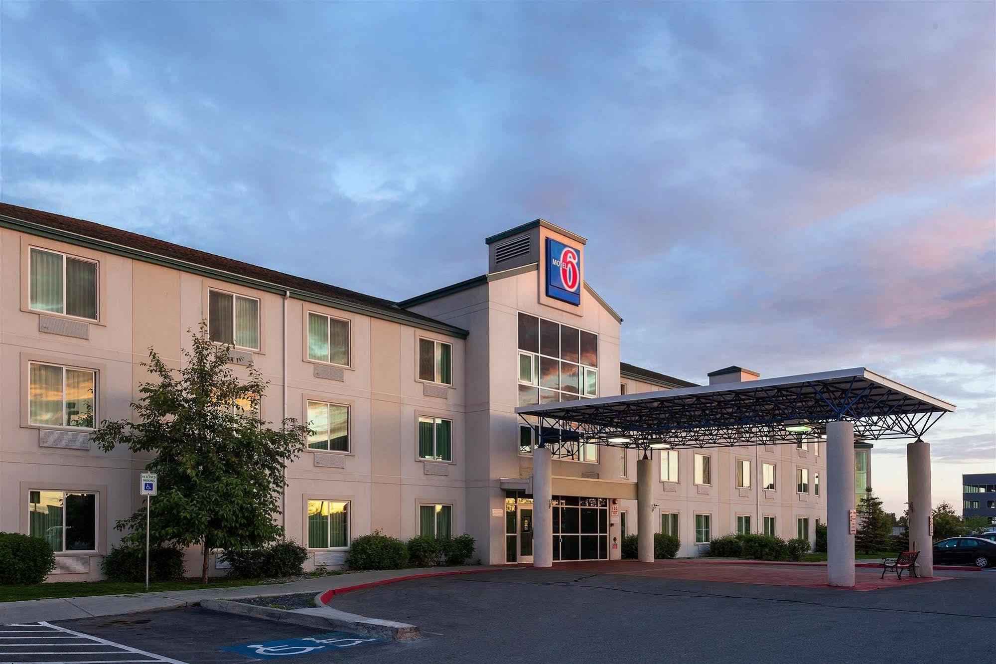 Motel 6-Anchorage, Ak - Midtown Екстер'єр фото
